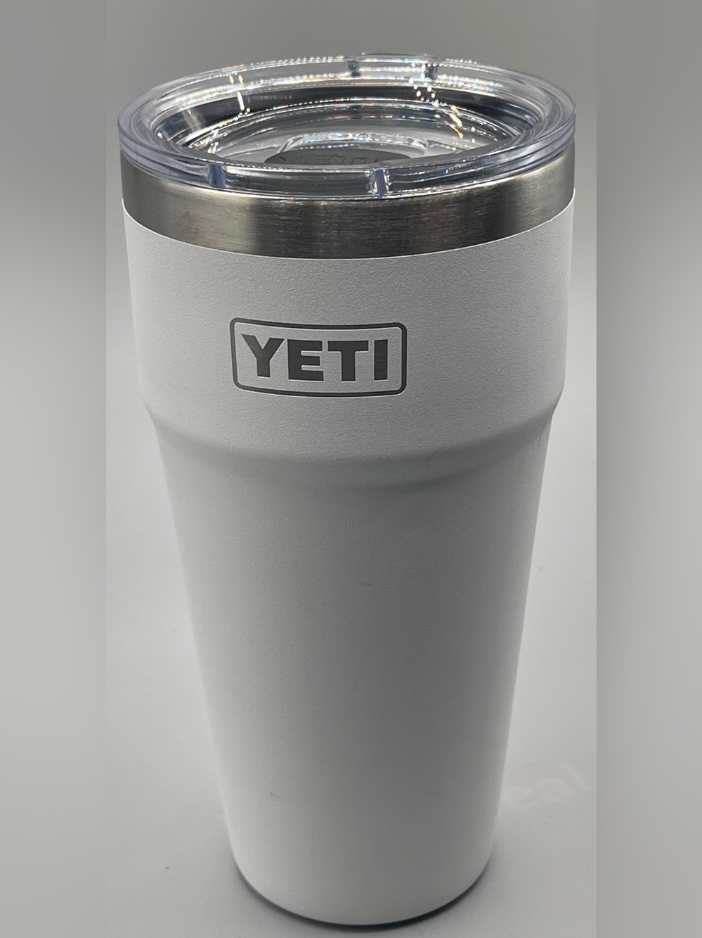 Yeti 26oz White Cup with lid (no straw included)